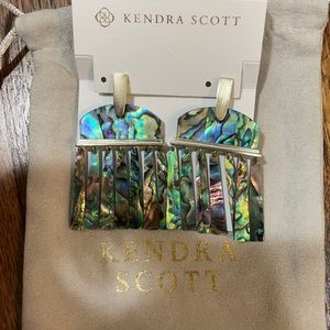Kendra Scott earrings!
